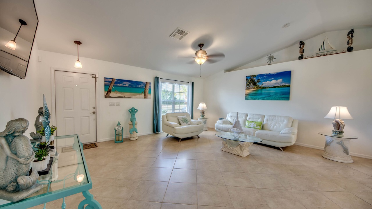 Photo of Livingroom in Diplomat