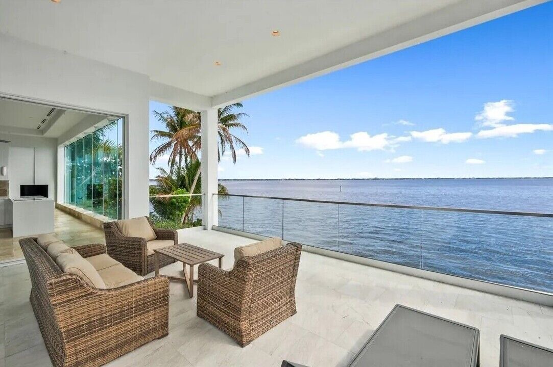Photo of Patio Balcony in Caloosahatchee