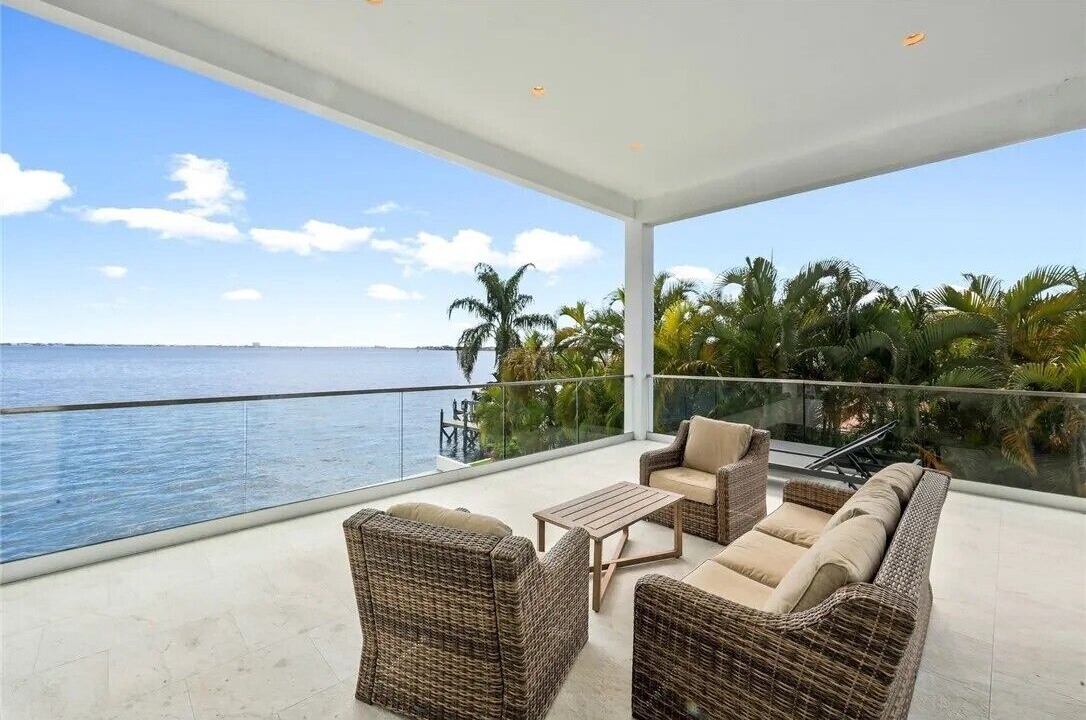 Photo of Patio Balcony in Caloosahatchee