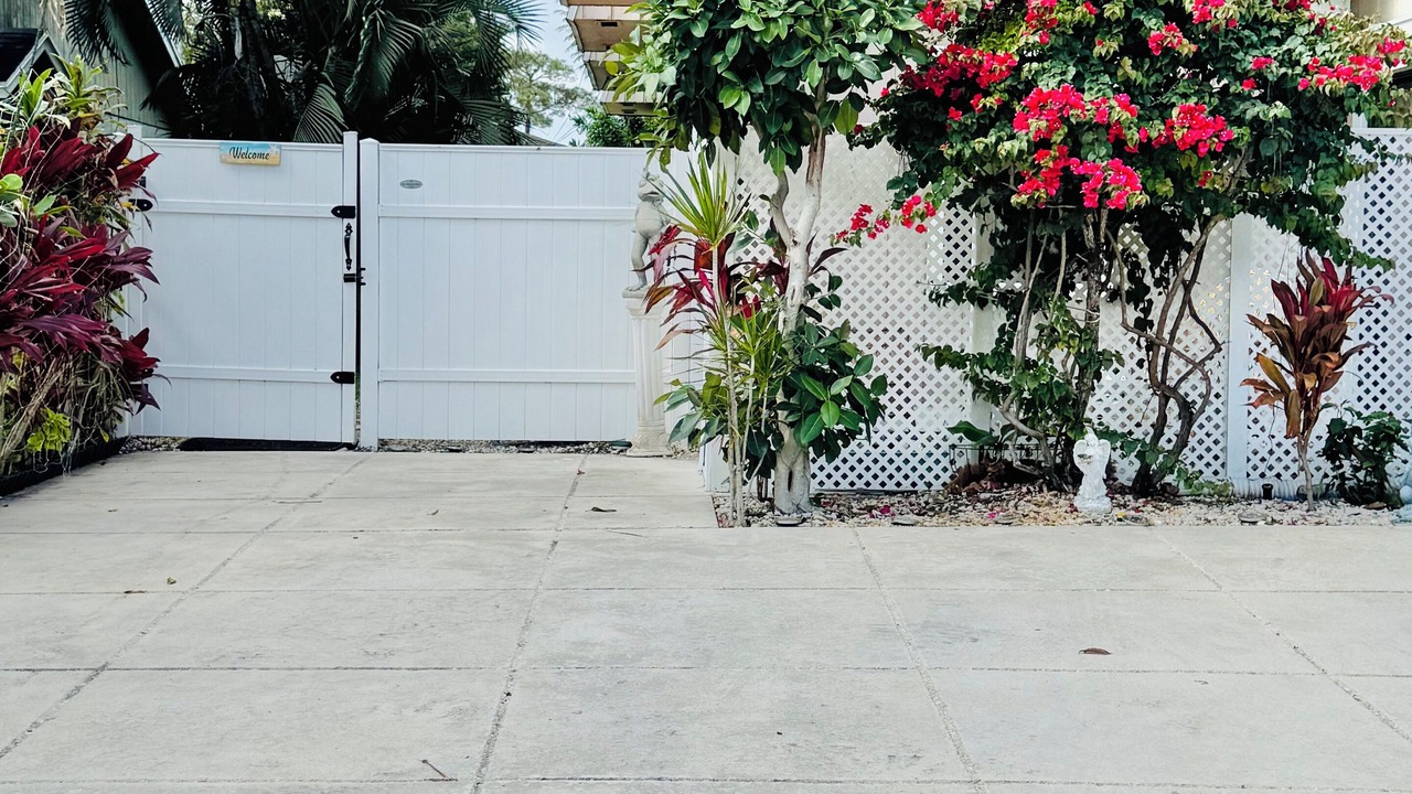 Photo of Outdoor in BallenIsles