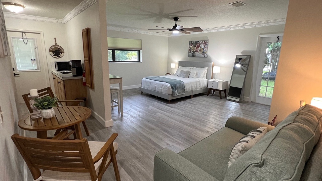 Photo of Livingroom in Palm City