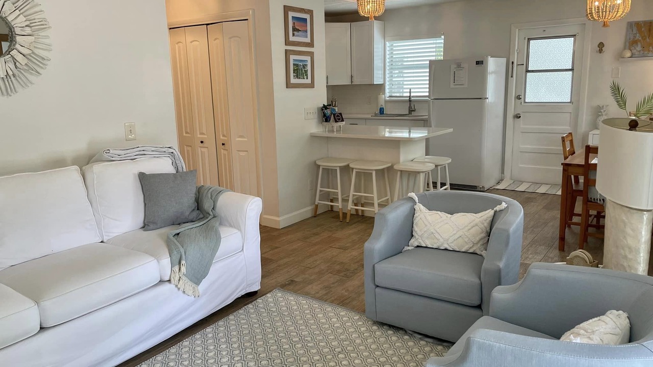 Photo of Livingroom in Stuart