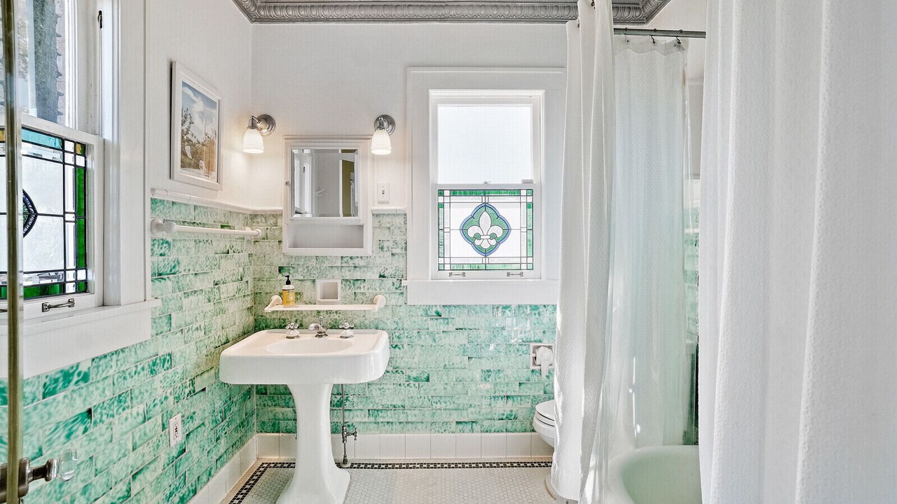Photo of Bathroom in Historic Old Northeast