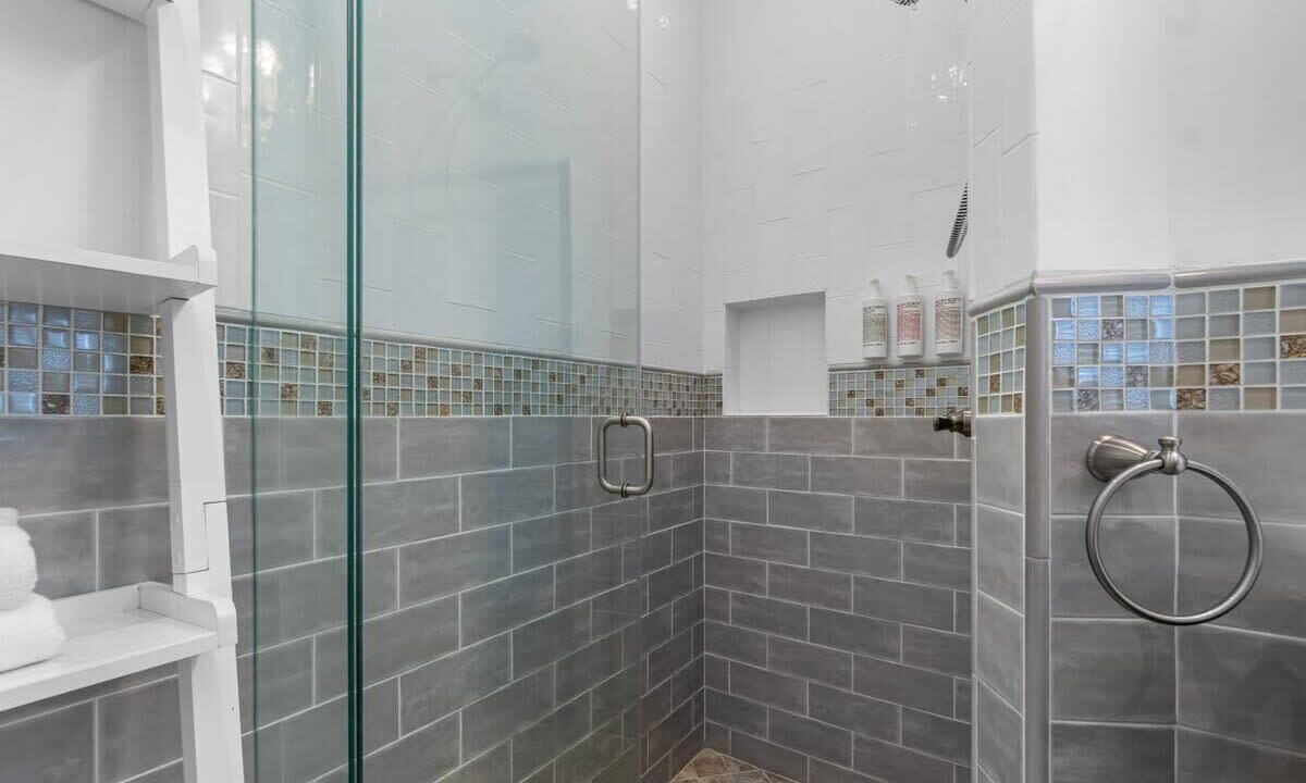 Photo of Bathroom in Northwood Shores