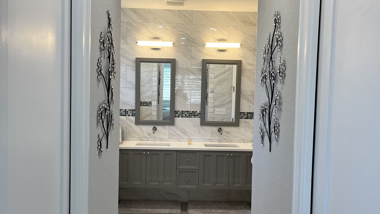 Photo of Bathroom in Gulf Harbor