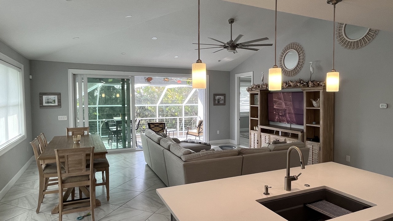 Photo of Livingroom in Gulf Harbor