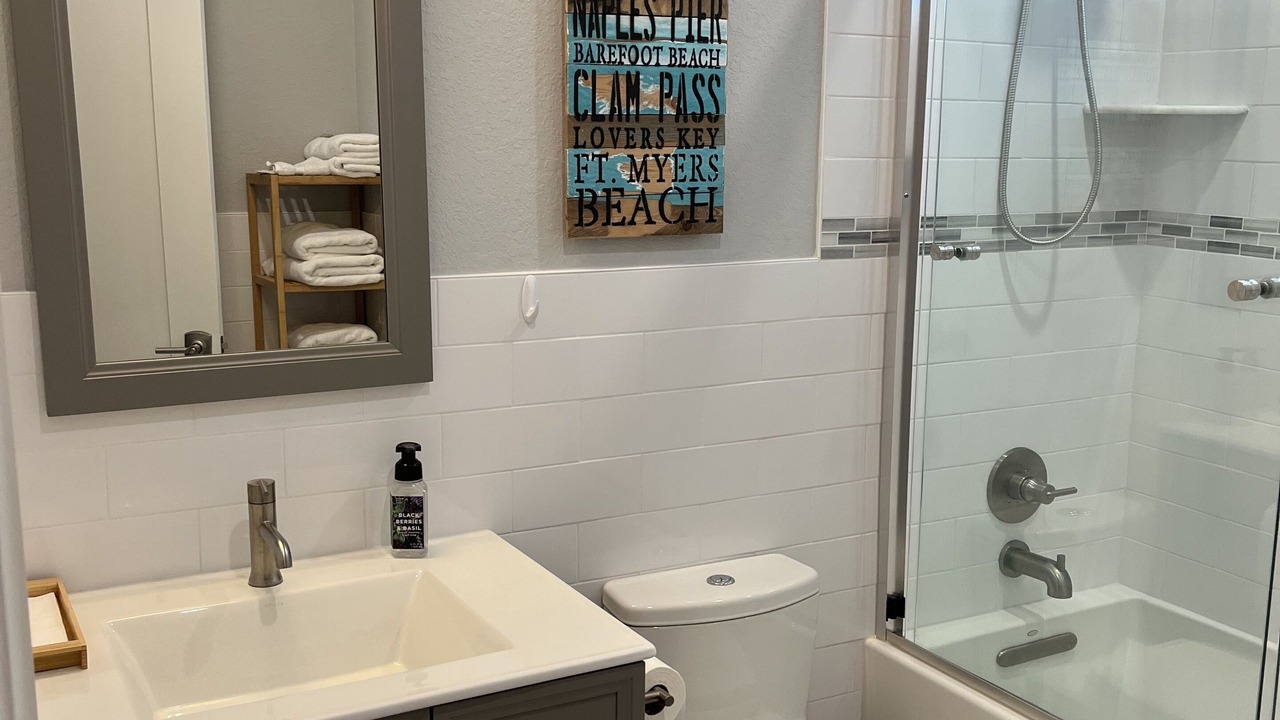 Photo of Bathroom in Gulf Harbor