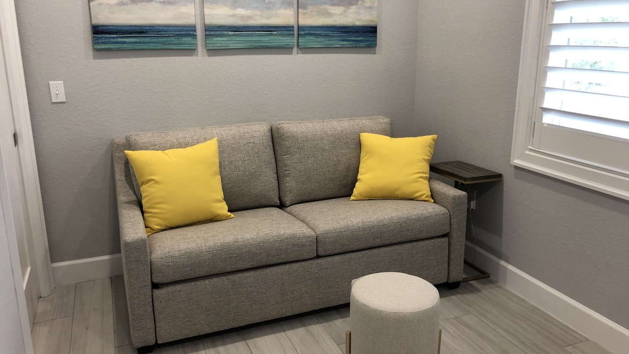 Photo of Livingroom in Gulf Harbor