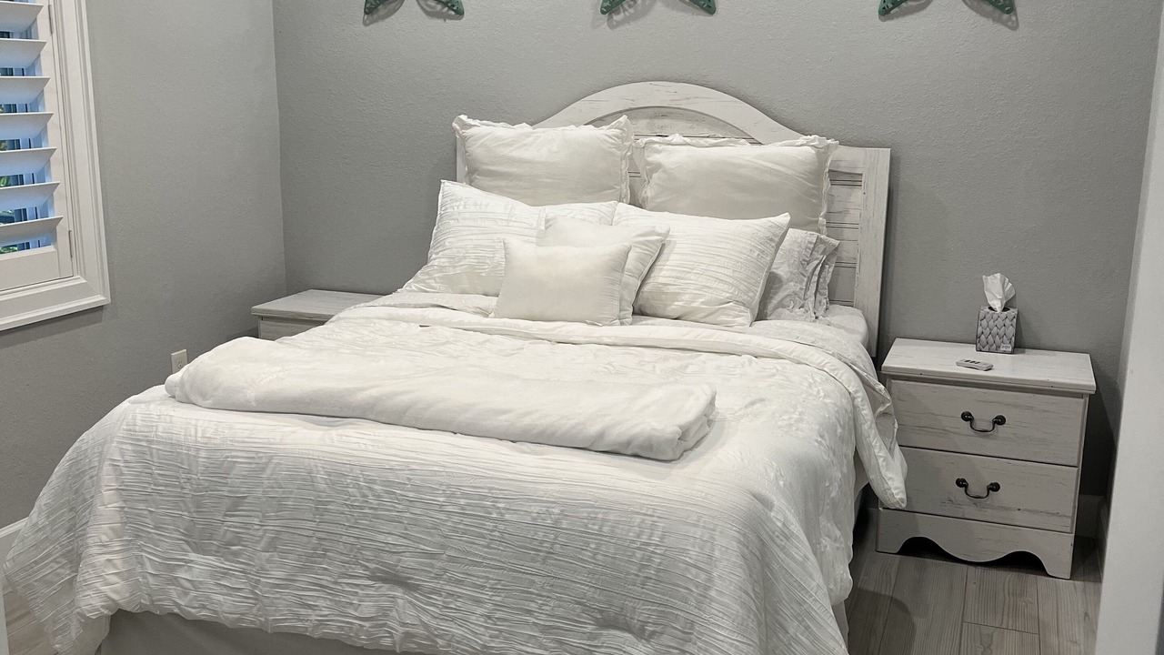 Photo of Bedroom in Gulf Harbor