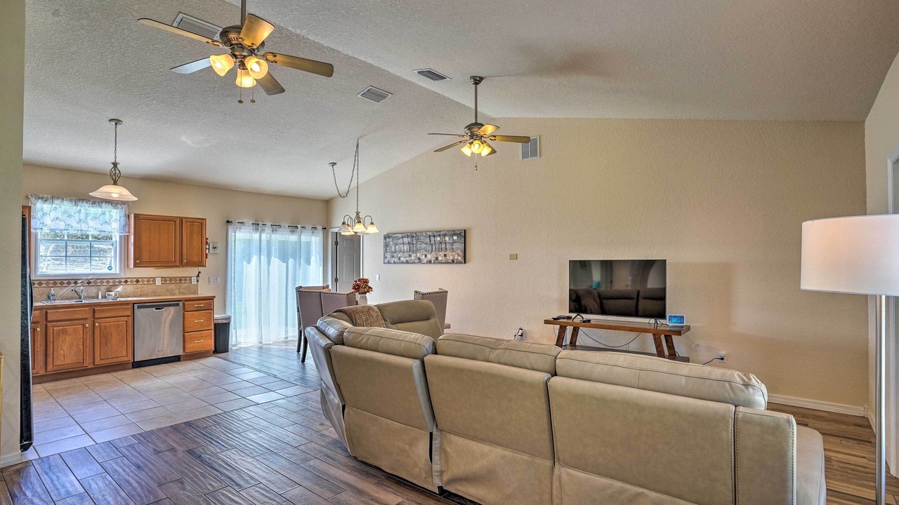 Photo of Livingroom in Sebring