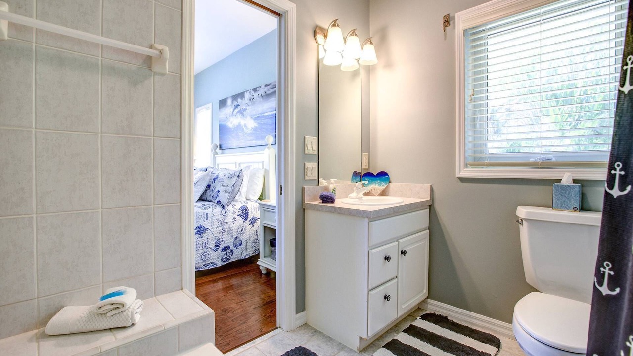 Photo of Bathroom in Eden Pines