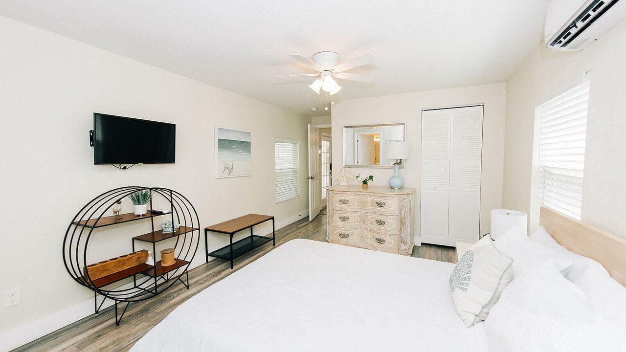 Photo of Bedroom in United Central