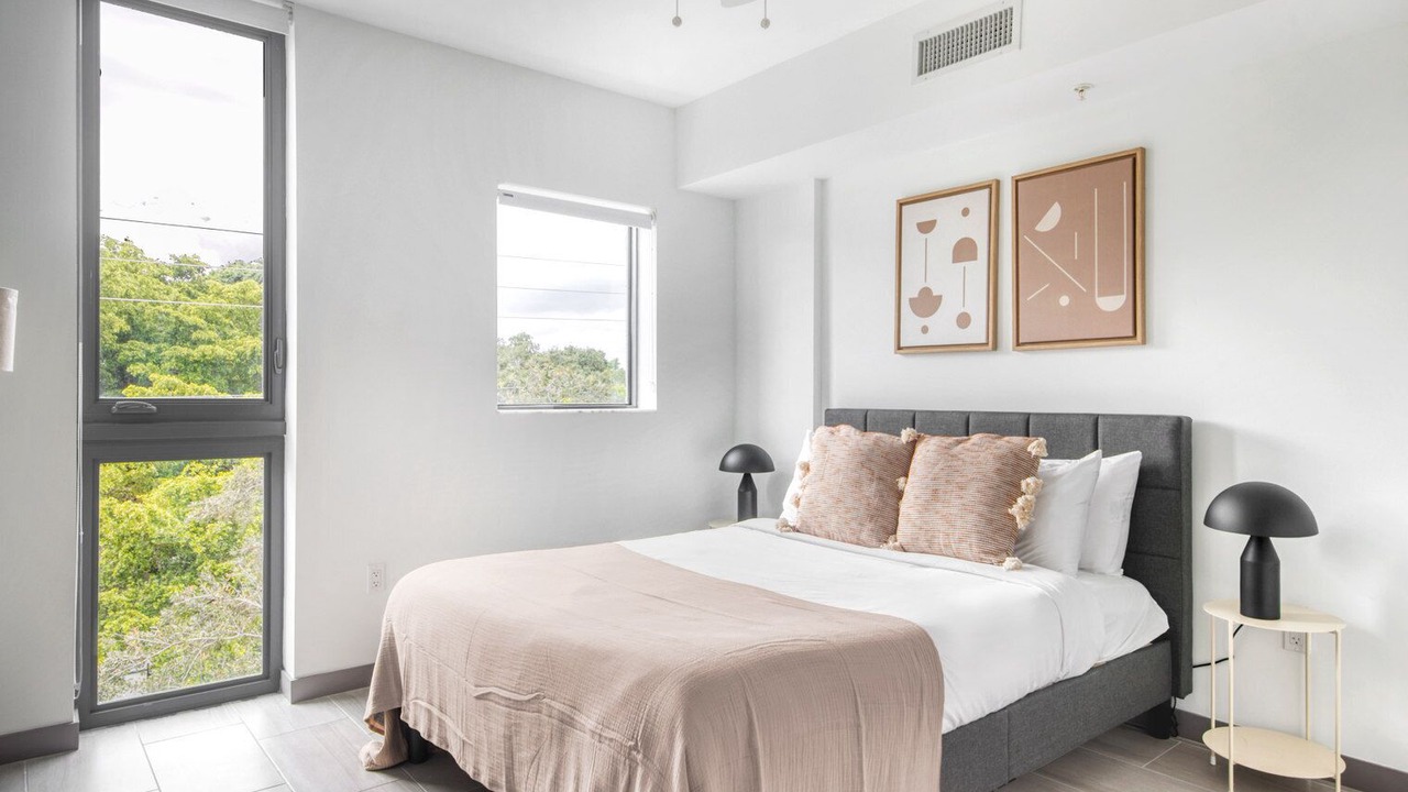 Photo of Bedroom in Northeast Miami