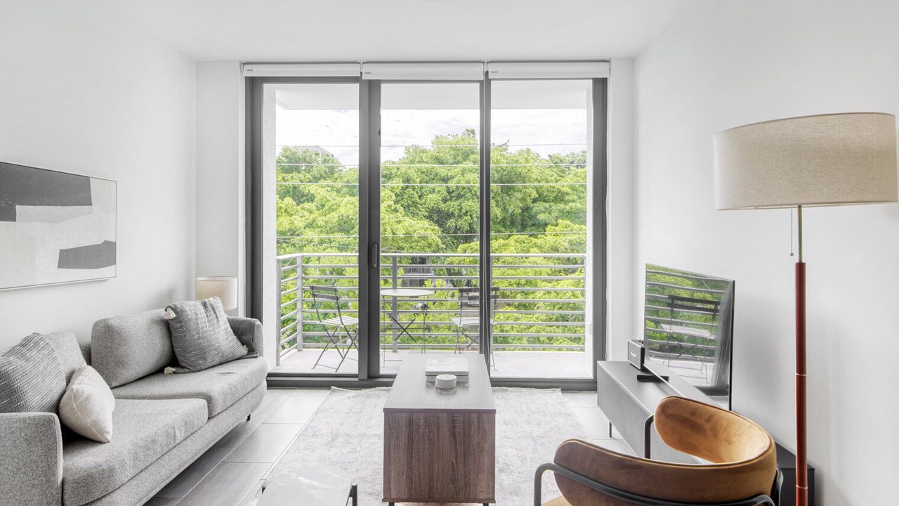 Photo of Livingroom in Northeast Miami
