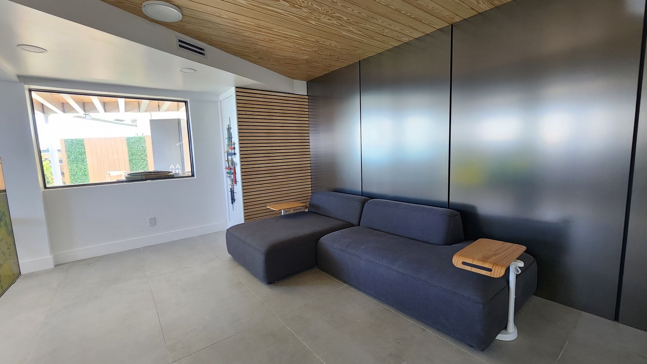 Photo of Livingroom in Northeast Miami