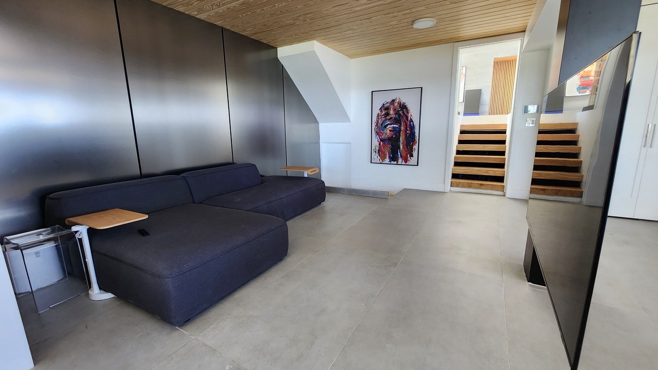 Photo of Livingroom in Northeast Miami