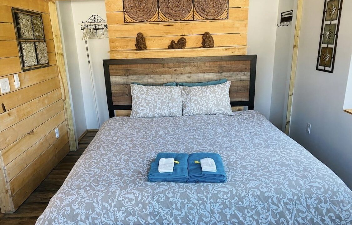 Photo of Bedroom in Bearss Plaza
