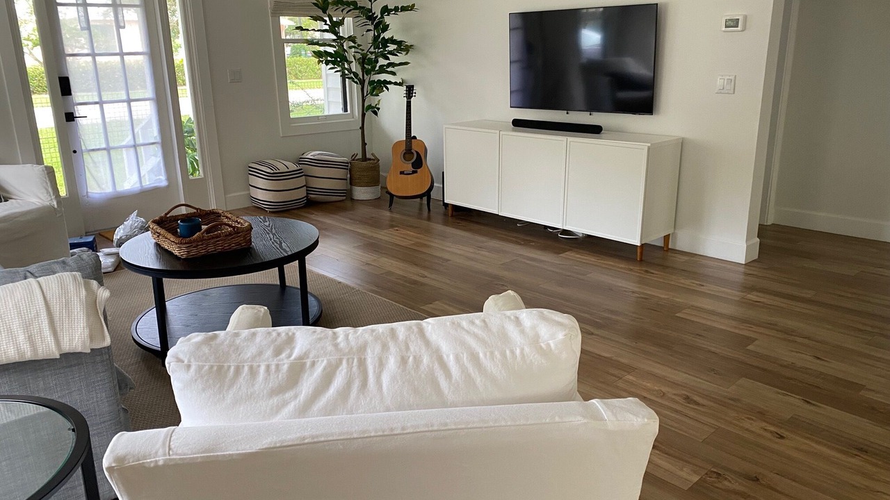 Photo of Livingroom in Pine Gardens North