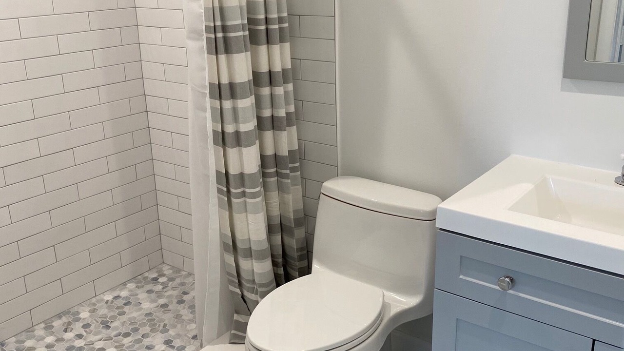 Photo of Bathroom in Pine Gardens North