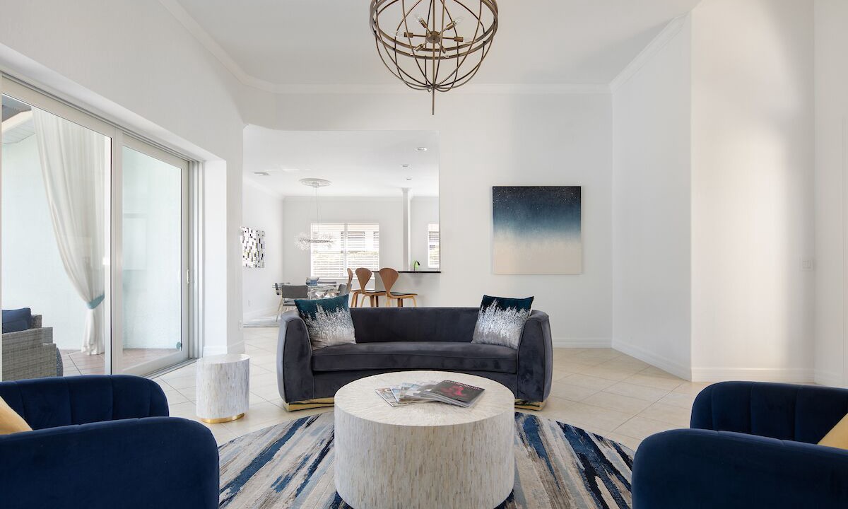Photo of Livingroom in Central Naples