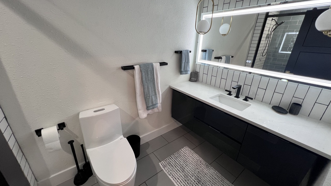 Photo of Bathroom in Central Sarasota