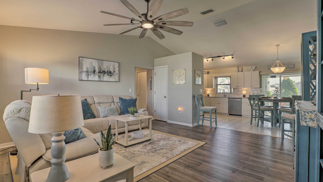 Photo of Livingroom in Highland