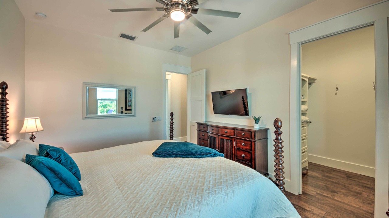 Photo of Bedroom in LaBelle