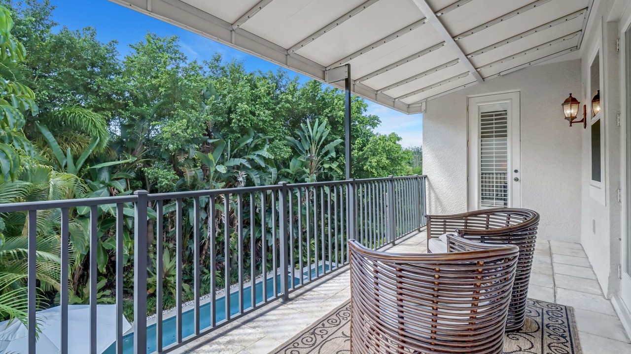Photo of Patio Balcony in Central Naples