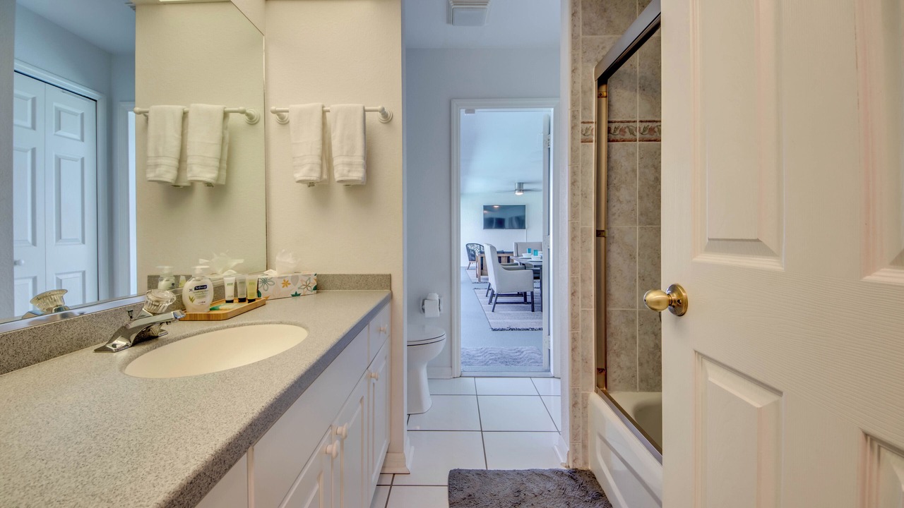 Photo of Bathroom in Caloosahatchee