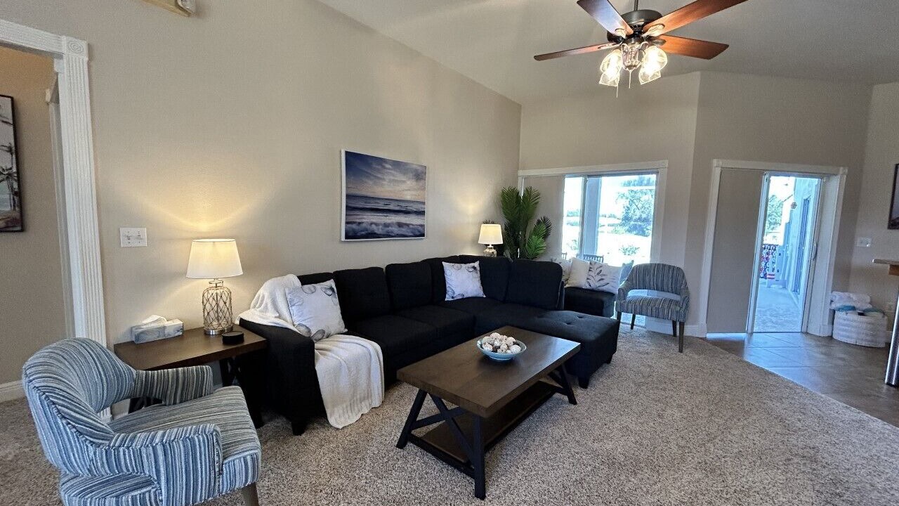 Photo of Livingroom in Sunridge Woods