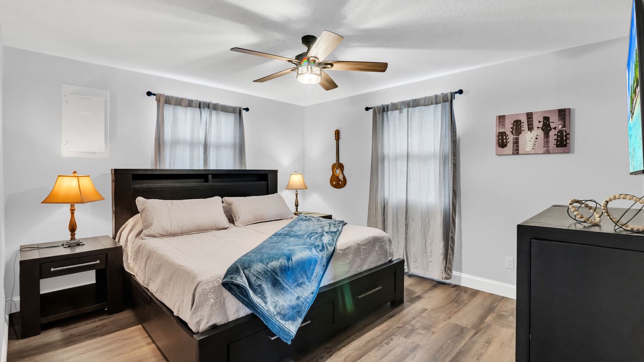 Photo of Bedroom in Taylor Creek