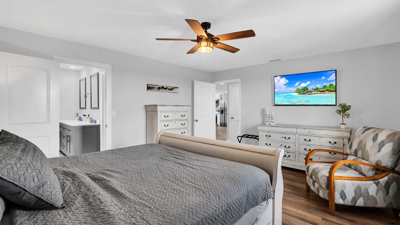 Photo of Bedroom in Taylor Creek