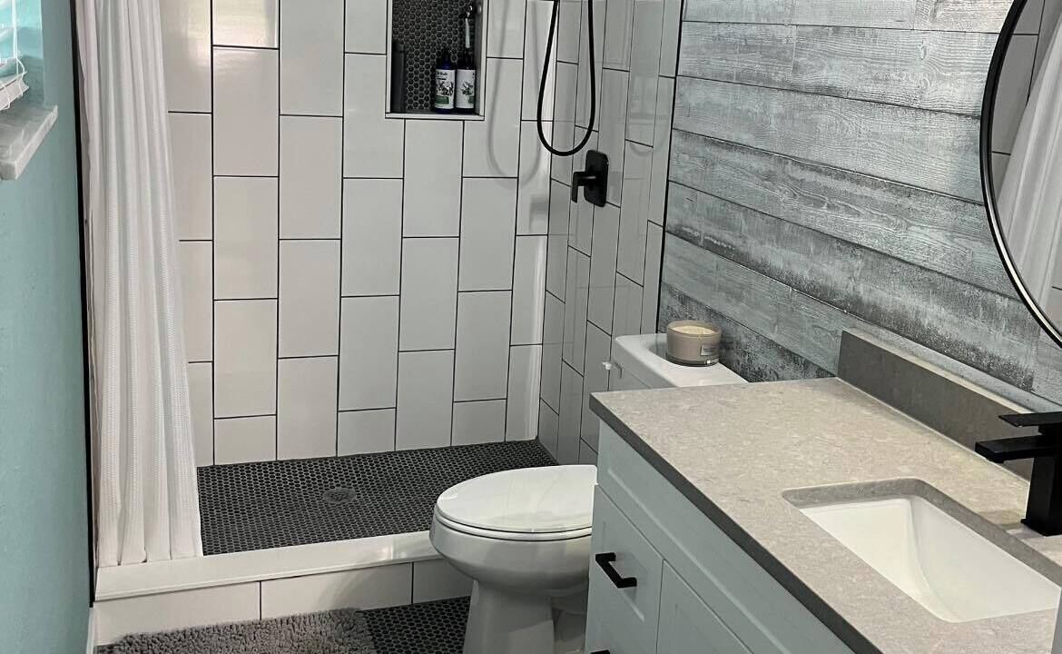 Photo of Bathroom in Harbour Heights