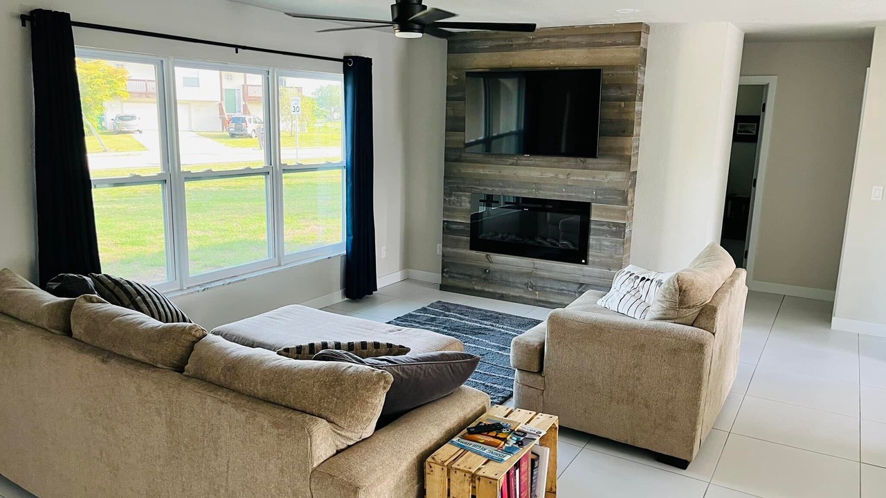 Photo of Livingroom in Harbour Heights