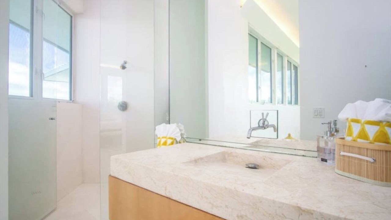 Photo of Bathroom in Marathon