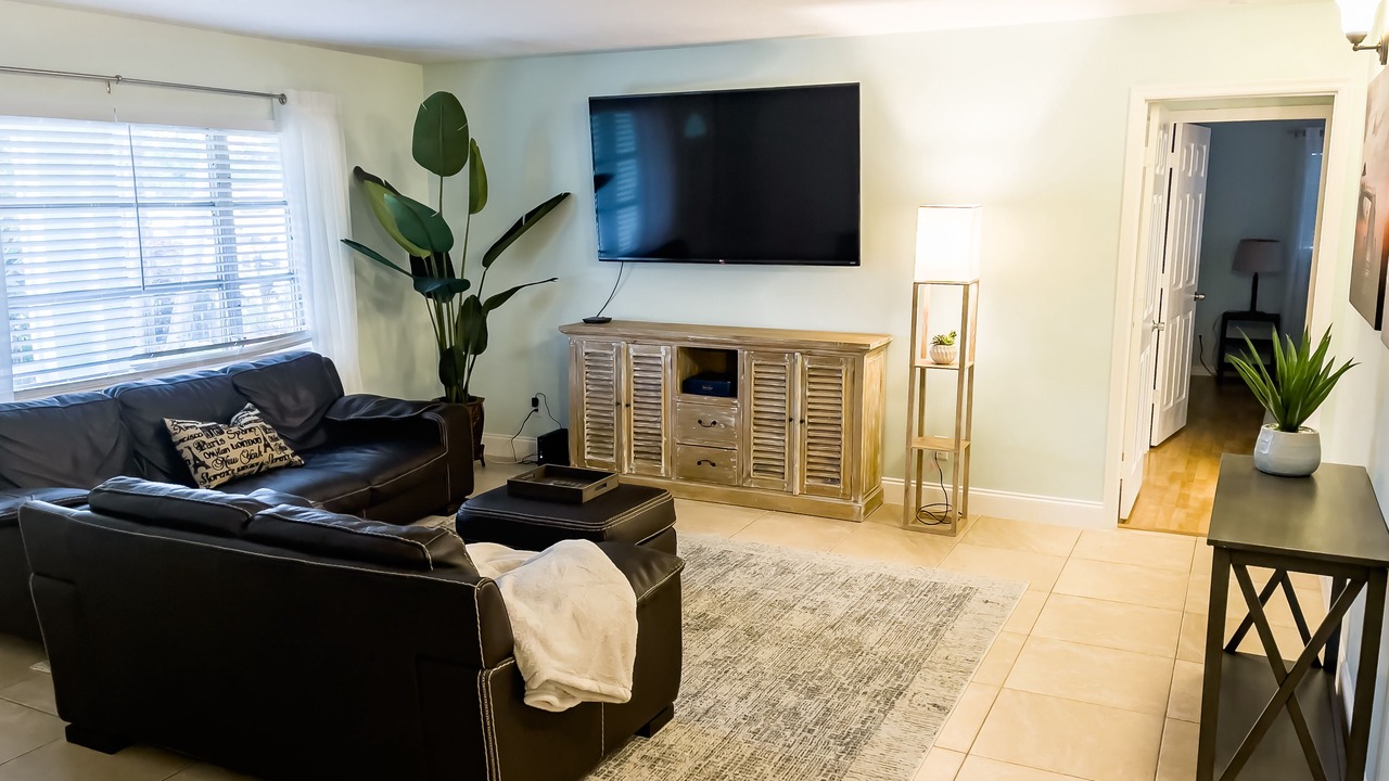 Photo of Livingroom in Jensen Beach