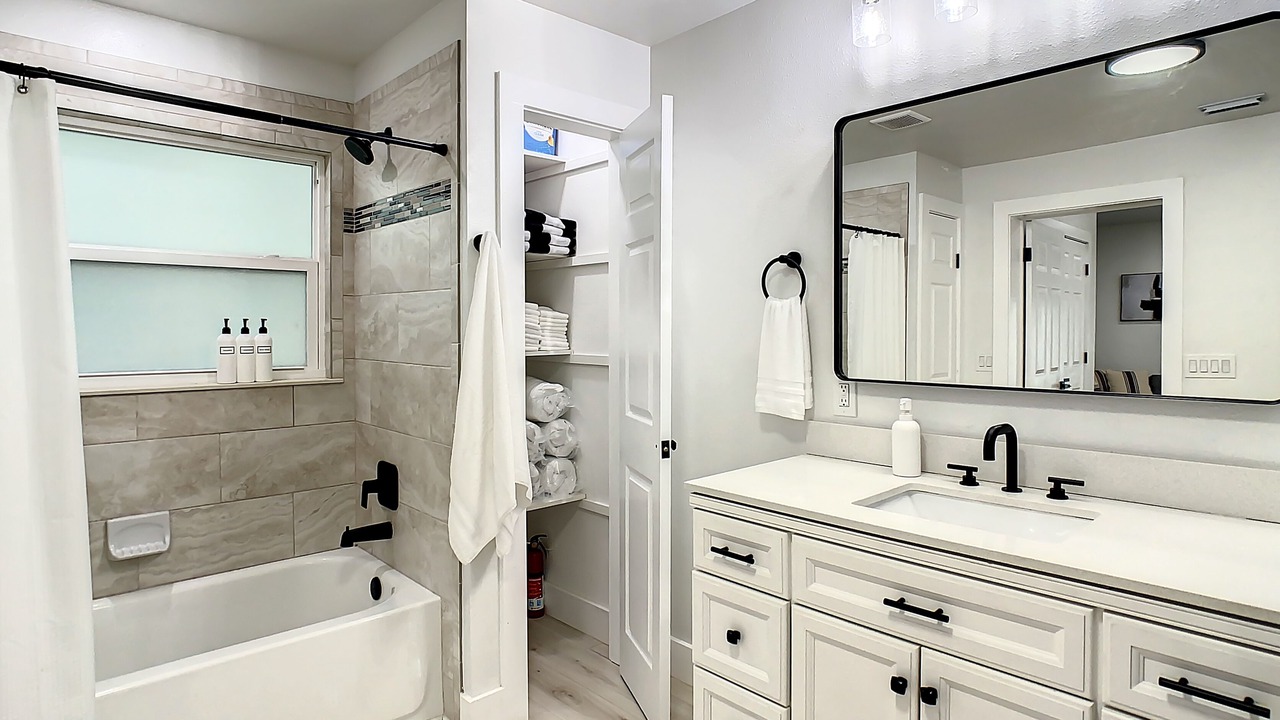 Photo of Bathroom in Ridge Wood Heights