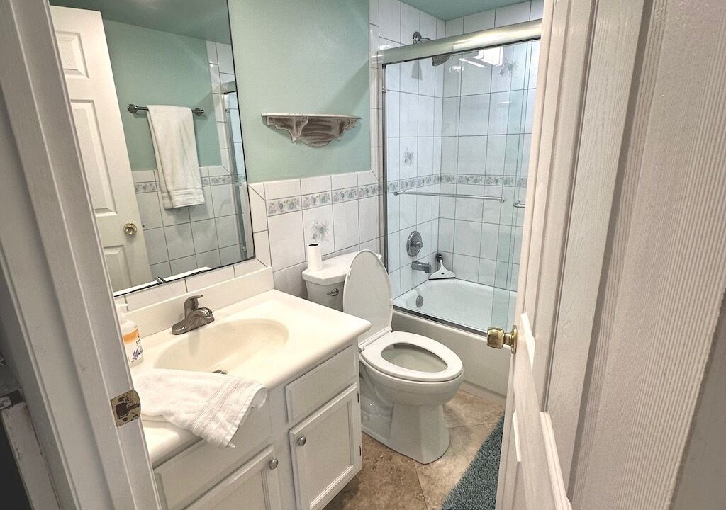 Photo of Bathroom in Hutchinson Island South