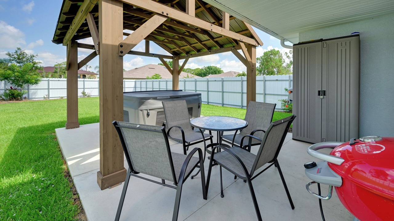 Photo of Outdoor in Sun 'N Lake