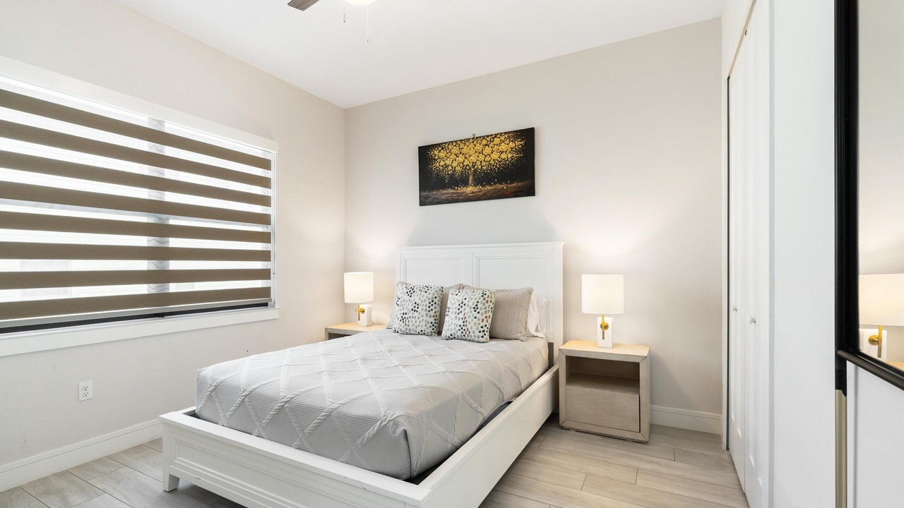 Photo of Bedroom in Naples Park