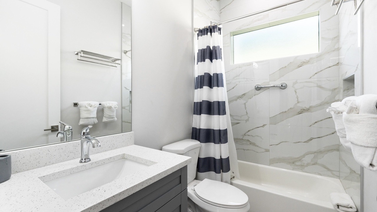 Photo of Bathroom in Naples Park