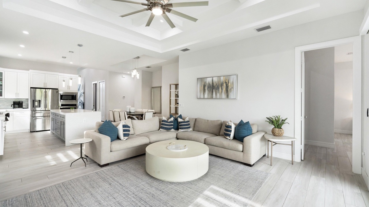 Photo of Livingroom in Naples Park