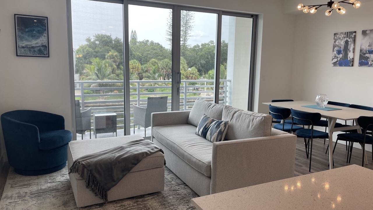 Photo of Livingroom in Central Sarasota