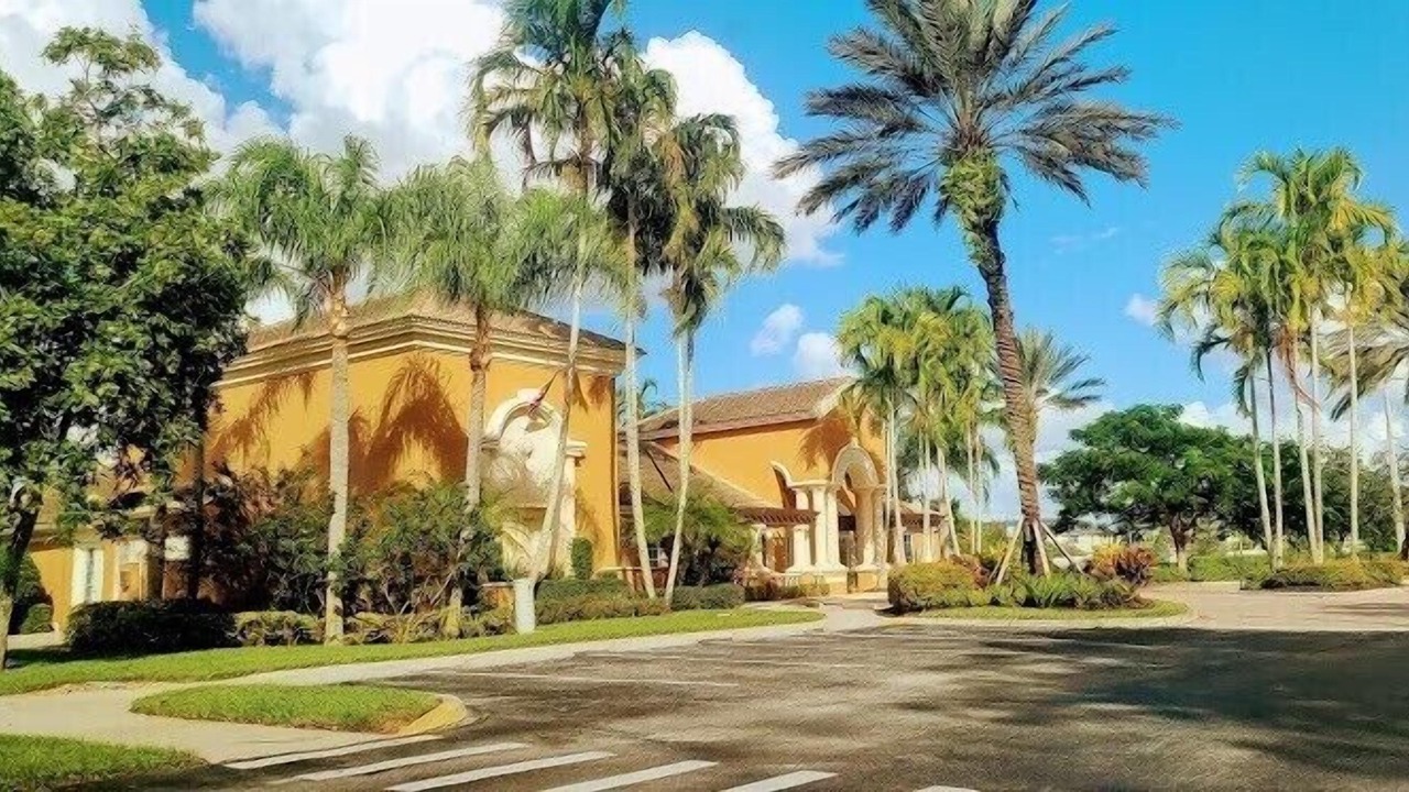Photo of Outdoor in Naples