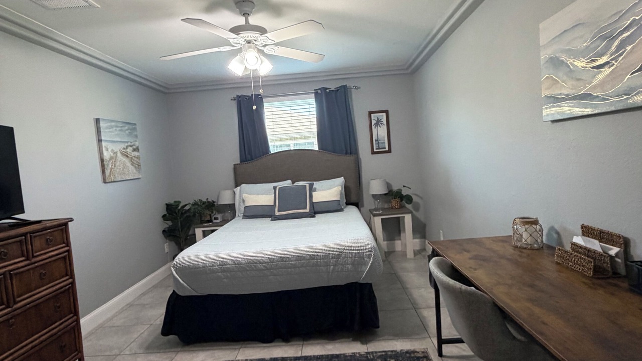 Photo of Bedroom in Caloosahatchee