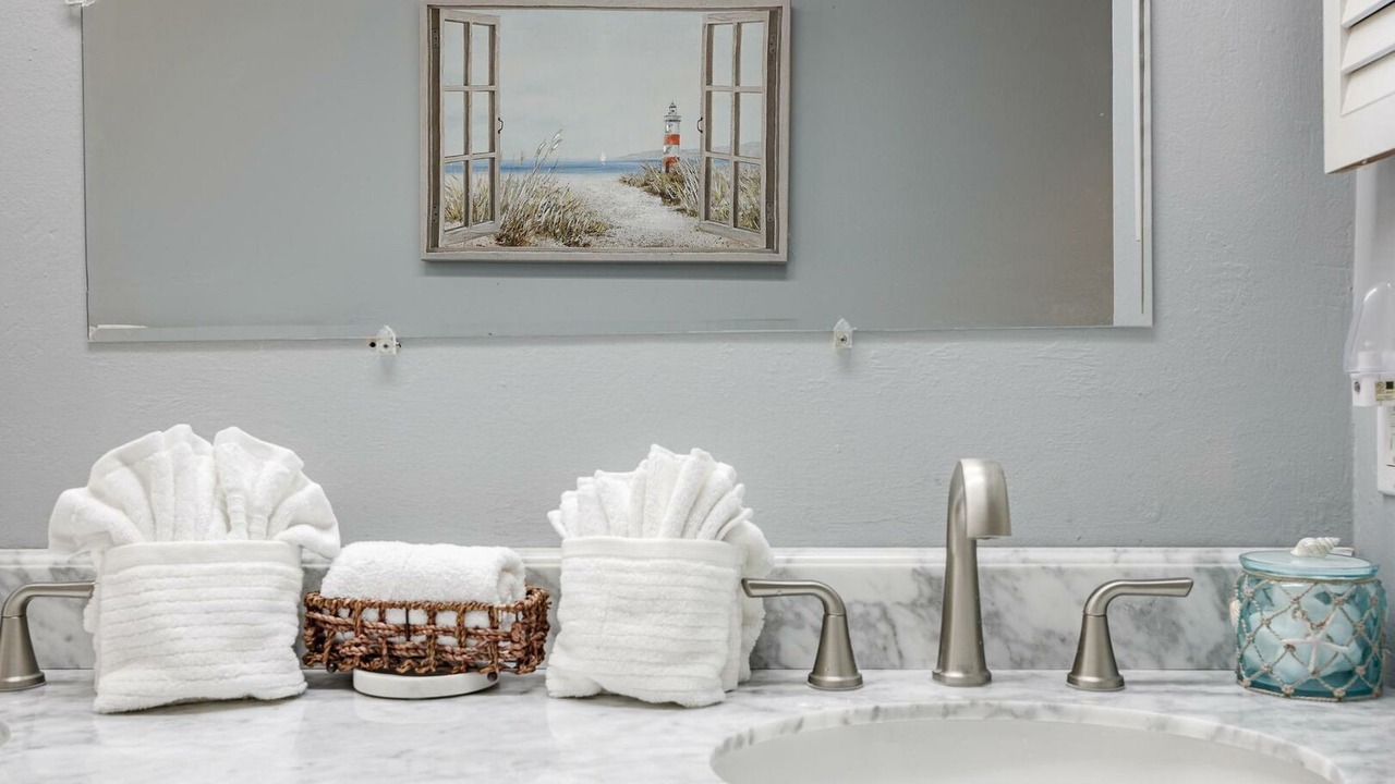 Photo of Bathroom in Caloosahatchee