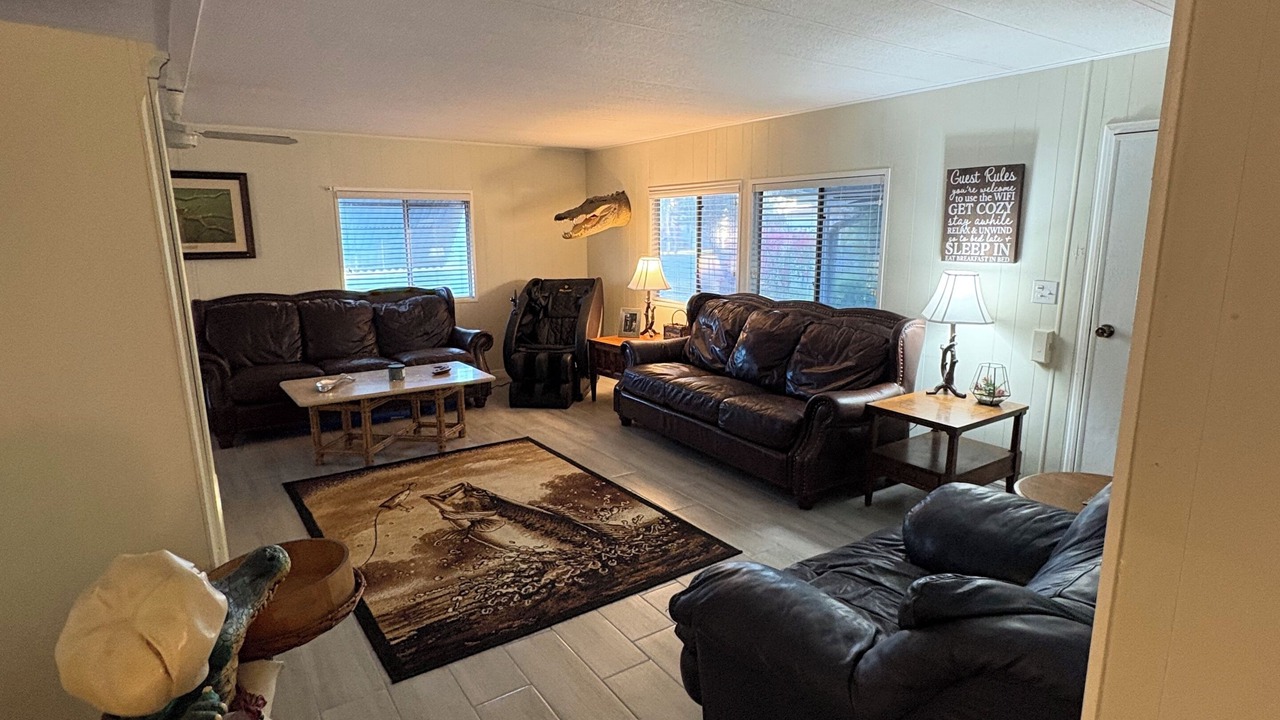 Photo of Livingroom in Buckhead Ridge