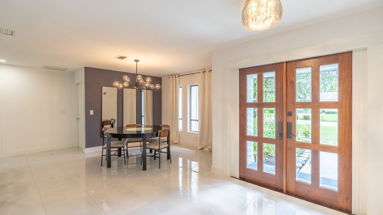 Photo of Bedroom in Palm River Estates