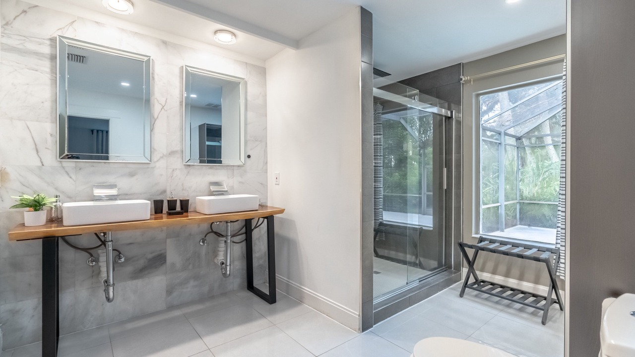 Photo of Bathroom in Palm River Estates
