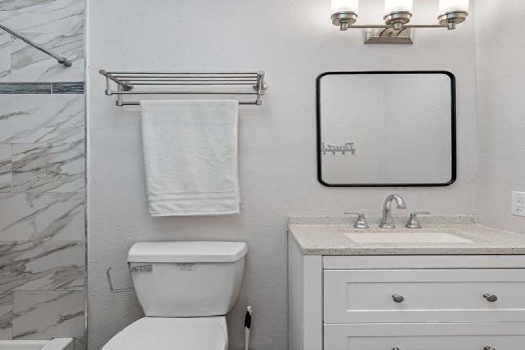 Photo of Bathroom in Concerned Citizens of Gibsonton Area